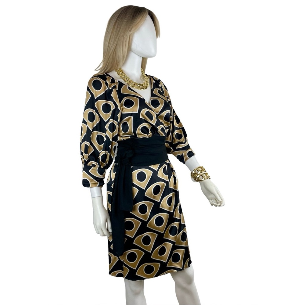 Diane von Furstenberg Lanii Silk Wrap Dress | Black & Gold Print | Size 8 - Picture 6 of 8